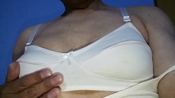 Modelando La Ropa Intima De Mi Ex