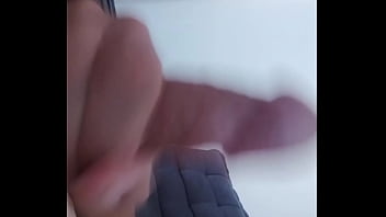 Empregada Cai De Boca Na Rola