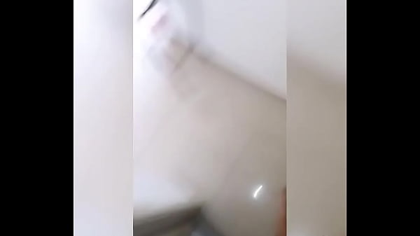 Saindo De Casa Pelado