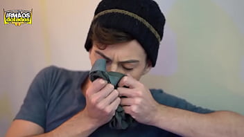 Ganhando Uma Mamada - porn, anal, sex, pornstar, blowjob, teens, public, amateurs, hetero, bi, twinks, bareback, macho, bi - Video 1098253