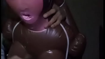 Le Doy Leche A Mi Muñeca Sexual En Cámara Lenta