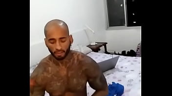 Cara Hetero Se Exibindo Na Camera