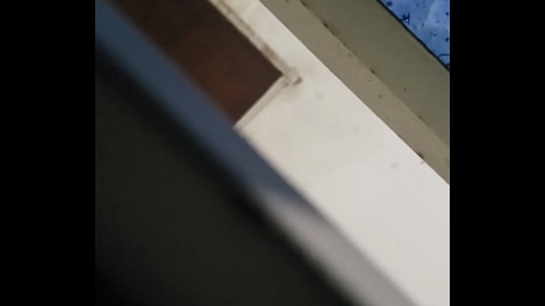 Vizinha Gemendo Levando Pau