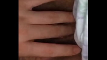 Novinha Tocando Uma - teen, pussy, masturbation, gostosa, safada, cuckold, esposa, bucetinha, namorada, novinha, molhadinh - Video 1061174