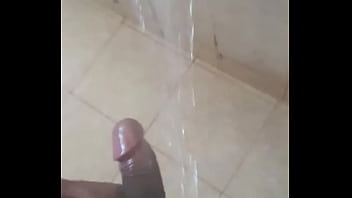 Cuando Estoy En La Ducha Me Gusta Masturbarme