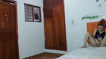 Me Follo A Mi Hermanastra Y Después La Coloco A Mamar Mi Polla Grande-parte 1 Pussy