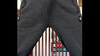 Gaste85 - Wetting-pants, Wetting-floor, Peeing-in-my-pants, Peeing-in-living-room - Unknown - 2025 - Amazing - Show - Video 752230