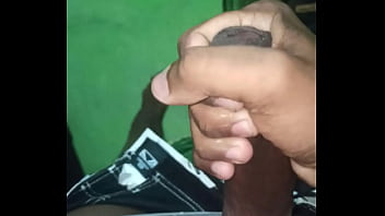 Novinho De 20 Anos Batendo Uma Até Gozar