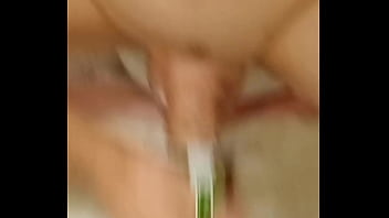 Дрочка в ванной комнате