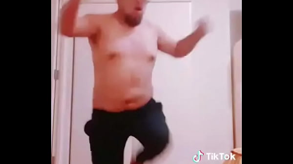 Viejo Cachondo Bailando :v