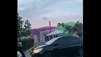 Mi Novia Me Masturba En El Carro Y Pasan Los Policías