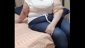 Coolmarina. Gorda Cachonda Se Mea De Gusto Tras Jugar Con Su Palo