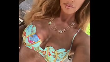 Bikini Babe Nat Elena