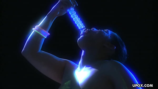 Asian Milf Jessica Rubs Her Cunt With The Glass Dildo.