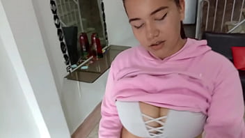 Hago Un Video Para Mostrarle A Mi Hermanastro Como Me Follo A Mi Vecina -parte 1-