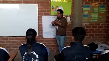 Profesor Cachondo Coje Con Sus Alunmos
