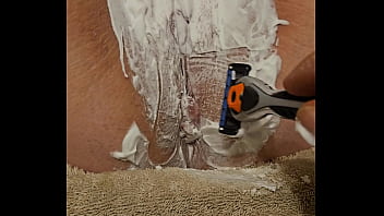 Shaving My Bbw Milf Wife' Pussy (racing Strip Edition)