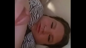 Ashlei Groves Does A Self Facials And Sallows