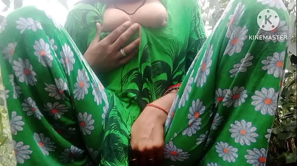इंडियन देसी जंगल में भाभी जाकर अपने छूत का पानी निकाला