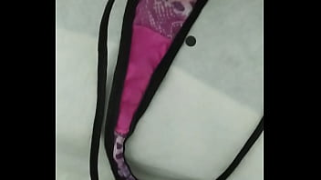 Gozando Na Calcinha Fio Dental De M_nica Minha Vizinha