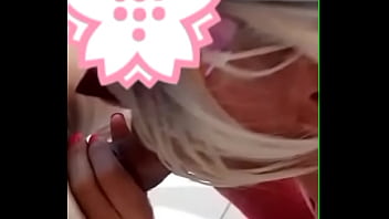 Toda Vez Que Ele Está Cansado Vem Em Meu Apartamento Para Aliviar