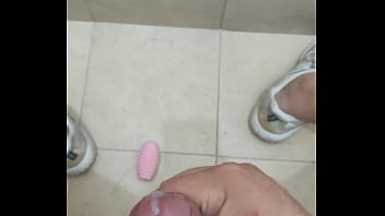 Uff Sacando Algo De Leche