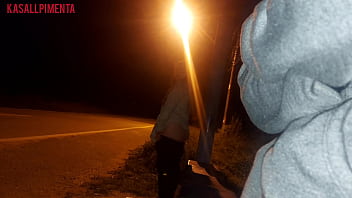 Mostrei Minha Bunda Para Um Pauzudo No Ponto De _nibus!