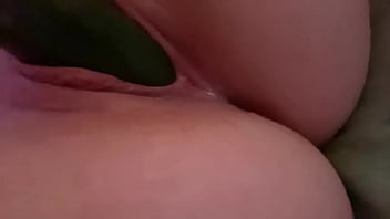 20yo Fucks Herself With Zucchini