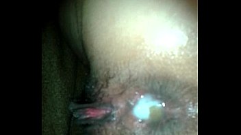 Me Cojo A Mi Esposa Y Le Lleno El Culo De Leche, Grita De Placer Y Dolor