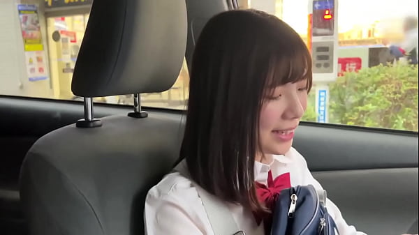 part1 さき(18)/GカップのJ【1限目】ホテイン即エッチ開始！美乳開放で乳首責めしたらウットリ_シットリおま●この完成そのまま生SEX中出しで大満足【2限目】コスプレ姿でイチャイチャしてたら即勃起！脚コキ_パイズリ_フェラのフルコースを堪能したのち再度挿入！最後は綺麗なおっぱい目掛けて大量ぶっかけ！