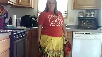 Sexy Bbw Thanksgiving Step-mom Bakes Cookies
