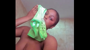 Chubby Nigerian Teen With Big Tits And Ass