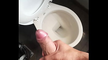 Batendo Uma No Serviço - safado, novinho - Video 923100