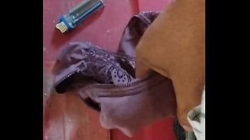 Corrida En Bragas De Mi Esposa - paja, masturbacion, bragas - Video 797182