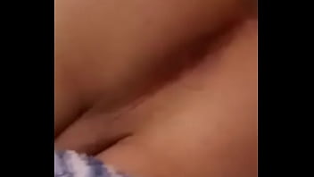 Novinha Piscando O Cuzinho Pros Machos