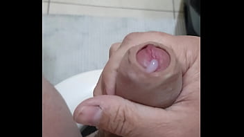 Masturbándome En El Baño - cum, masturbation, dick - Video 779577