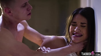 Creeping Stepbro Alex Mack Fucks Stepsisters Latina Friend Gizelle Blanco