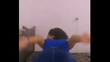 Puta Vadia Rebolando O Bundão