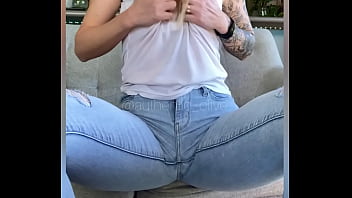 Real Orgasm In Tight Levi Jeans