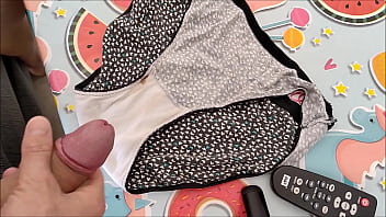 Corrida En Bragas De Mi Vecina 53