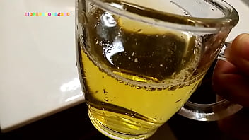 Ziopaperone2020-shorts-a Cup Full Of Piss