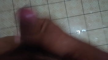 Disfruto Masturbando En La Ducha Muy Rico Termino Con Una Deliciosa Venida