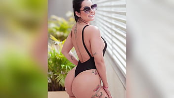 Make Tribute To Hellen Sousa