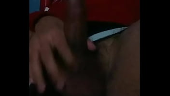 Mi Primo Bien Caliente Jalándose Su Rica Verga Hasta Sacarse La Leche