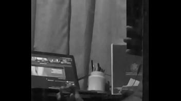 Novinho Cheio De Tesão Com O Pau Duraco