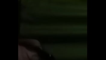 Aprovecha Que Su Esposo Está Trabajando