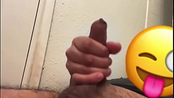 Masturbandome En La Sala - cum, solo, big-cock - Video 820597