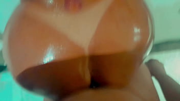 Pamela Ferrary Mamando Babado, Metendo Na Bucetinha E No Cuzinho E Depois Tomando Leitinho No Copo