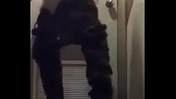 Follado Por Hetero En Baño Público