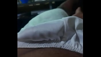 Pretin Assistindo O Jogo Sem Cueca